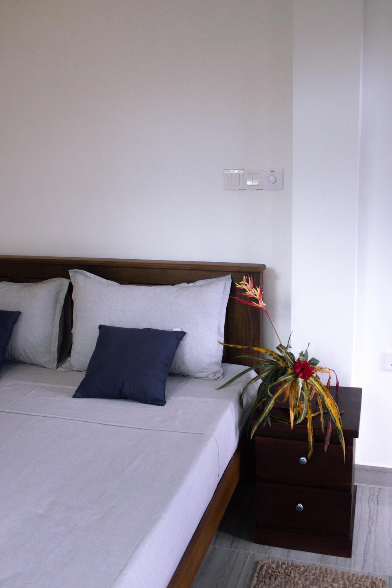 Uralsurf House Hotel Weligama Exterior foto