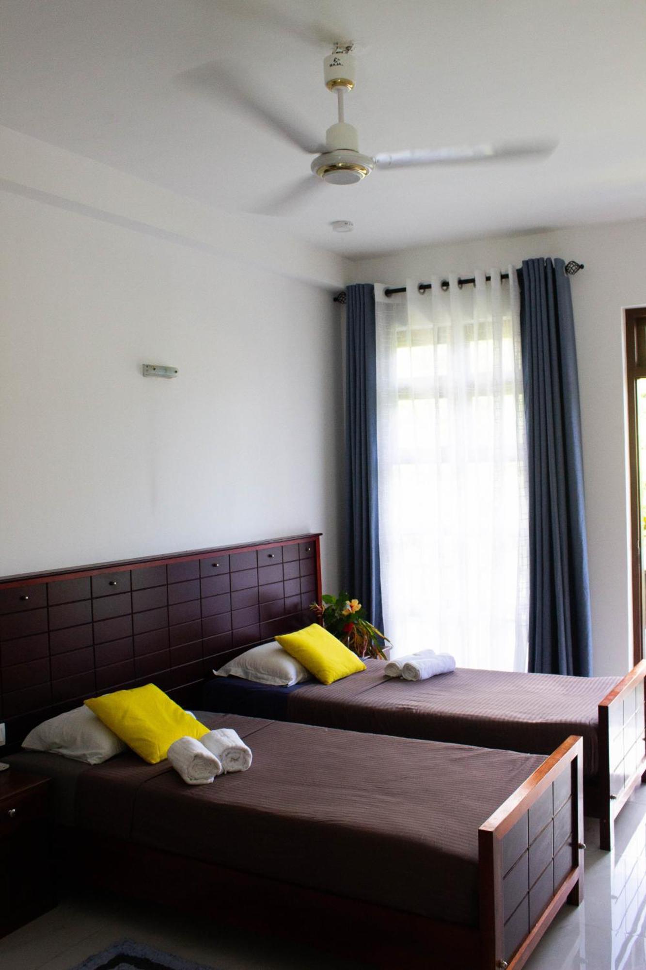 Uralsurf House Hotel Weligama Exterior foto
